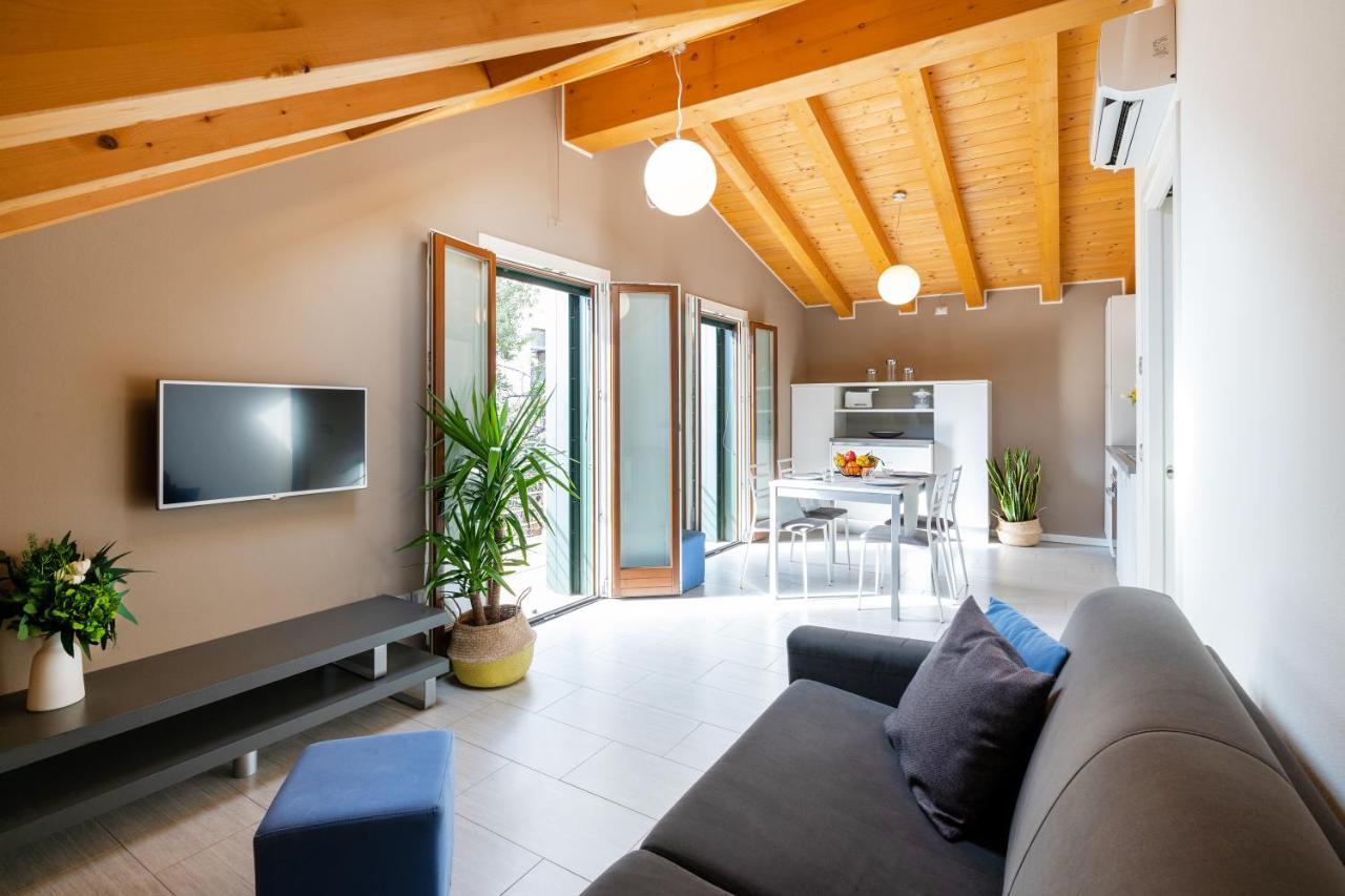 Ca' Degli Antichi Giardini Apartments Венеция Экстерьер фото